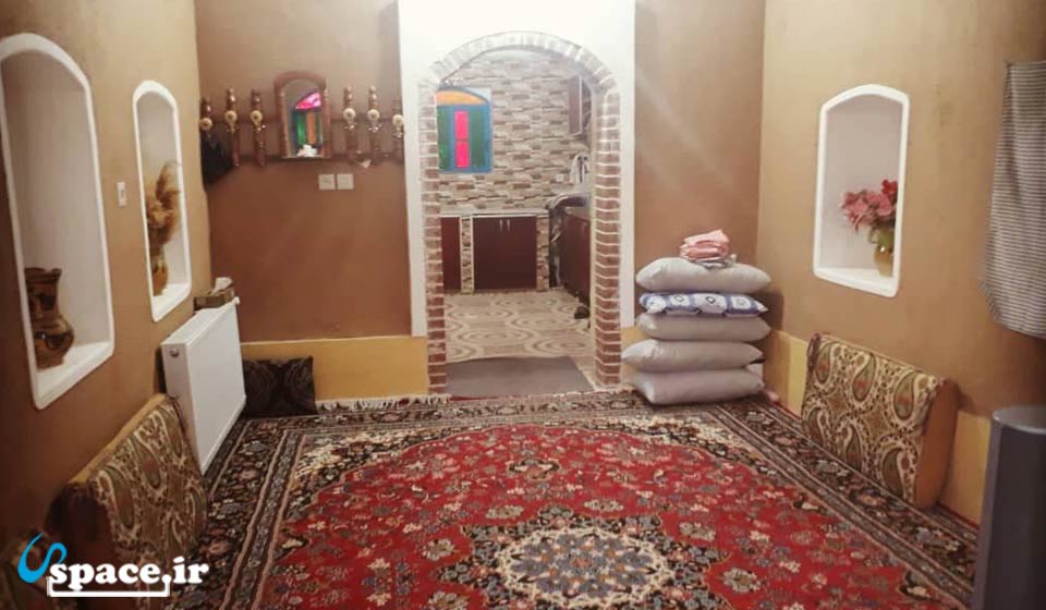 نمای داخلی اتاق اقامتگاه بوم گردی دهخوری - خورو بیابانک - روستای عرب آباد